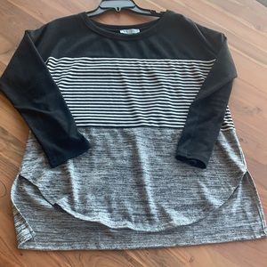 Black, Color Block, Oversized She & Sky Long Sleeve Crew Neck Shirt